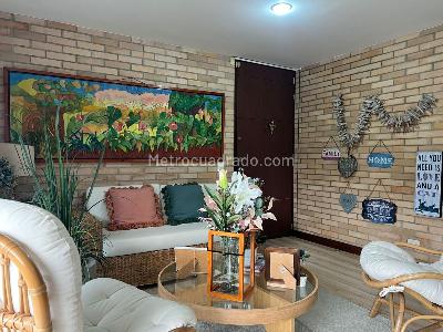 Apartamento en venta en Envigado, Envigado · foto 3 de 17
