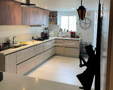 Casa en arriendo en El Poblado, Medellín · foto 6 de 12