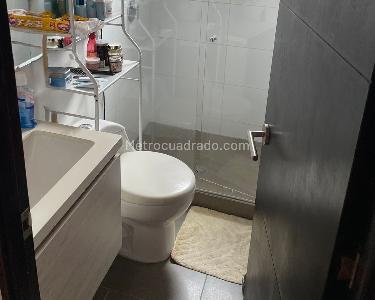 Casa en arriendo en El Poblado, Medellín · foto 9 de 12