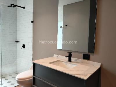 Apartamento de 2 alcobas en venta en El Poblado, Medellín, 104 m² · foto 17 de 19