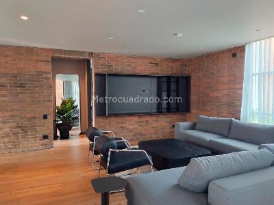 Apartamento de 2 alcobas en venta en El Poblado, Medellín, 104 m² · foto 3 de 19