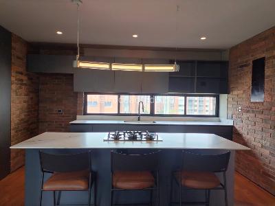 Apartamento de 2 alcobas en venta en El Poblado, Medellín, 104 m² · foto 6 de 19