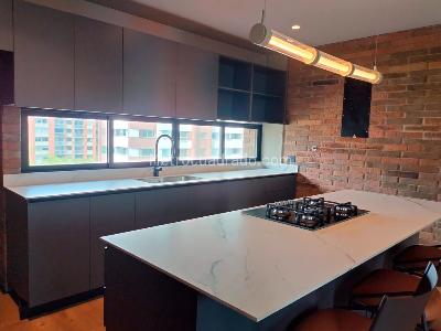 Apartamento de 2 alcobas en venta en El Poblado, Medellín, 104 m² · foto 8 de 19