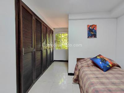 Casa de 4 alcobas en venta en El Poblado, Medellín, 220 m² · foto 10 de 20