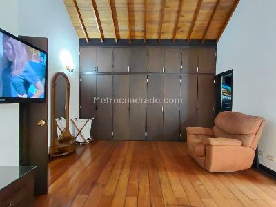 Casa de 4 alcobas en venta en El Poblado, Medellín, 220 m² · foto 12 de 20