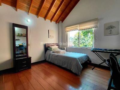 Casa de 4 alcobas en venta en El Poblado, Medellín, 220 m² · foto 14 de 20