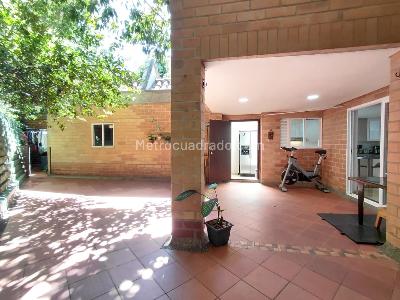 Casa de 4 alcobas en venta en El Poblado, Medellín, 220 m² · foto 18 de 20