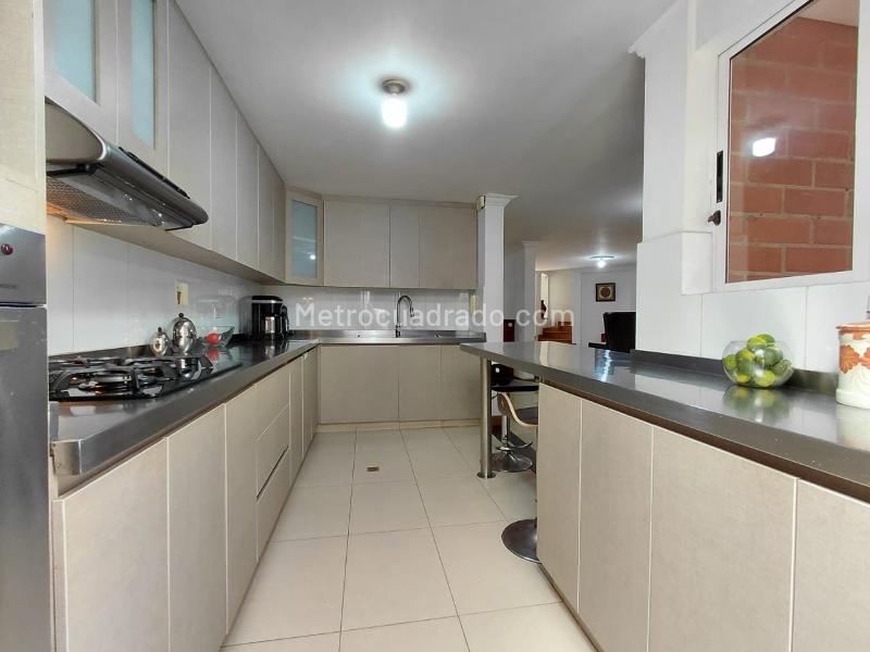 Casa – Medellín, El Poblado - Más