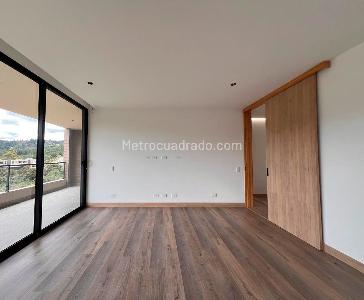 Casa de 3 alcobas en venta en Rionegro, Rionegro, 334 m² · foto 8 de 13