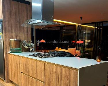Apartamento de 2 alcobas en arriendo en El Poblado, Medellín, 117 m² · foto 4 de 14