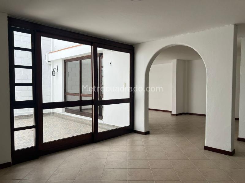 Casa – Envigado, Valle de Aburrá - Vista 2