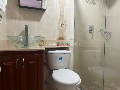 Casa de 4 alcobas en venta en El Poblado, Medellín, 217 m² · foto 16 de 18