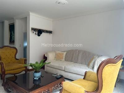 Casa de 4 alcobas en venta en El Poblado, Medellín, 217 m² · foto 3 de 18
