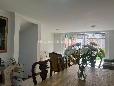 Casa de 4 alcobas en venta en El Poblado, Medellín, 217 m² · foto 4 de 18