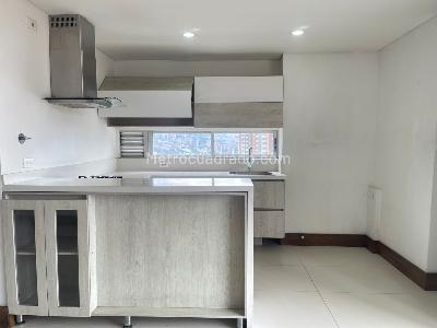 Apartamento de 3 alcobas en arriendo en Sabaneta, Sabaneta, 110 m² · foto 3 de 19