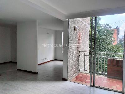 Apartamento de 2 alcobas en arriendo en Santa María De Los Ángeles, Medellín, 71 m² · foto 2 de 14