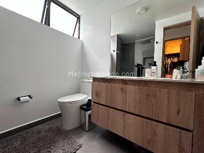 Casa de 4 alcobas en venta en El Poblado, Medellín, 163 m² · foto 14 de 17