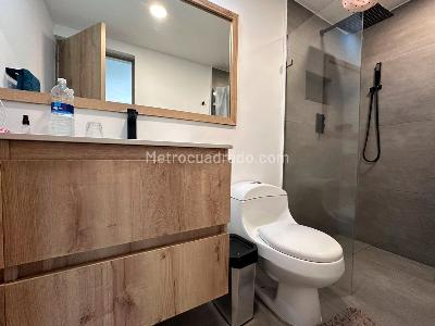 Casa de 4 alcobas en venta en El Poblado, Medellín, 163 m² · foto 16 de 17