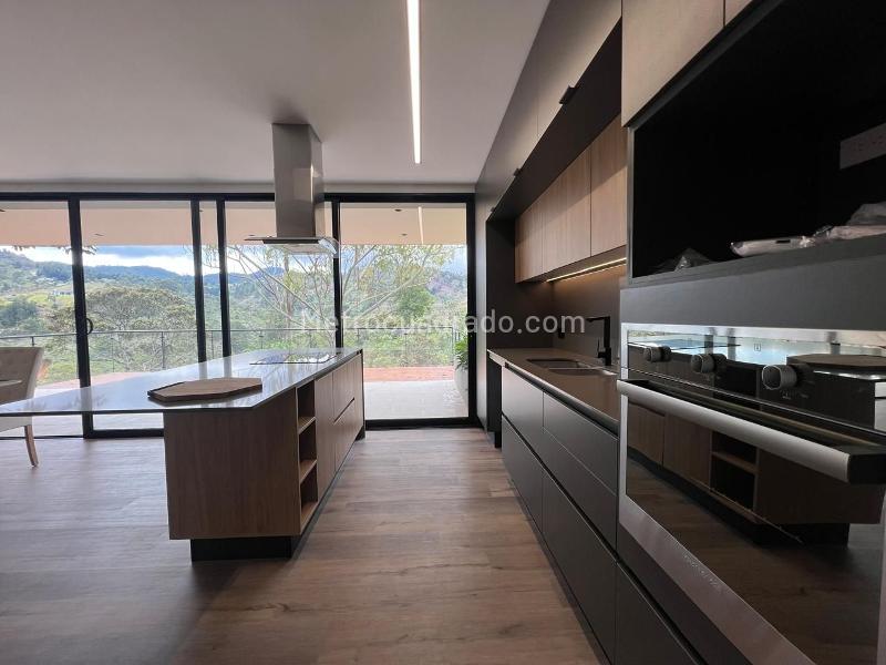 Casa – Sajonia, Rionegro - Más