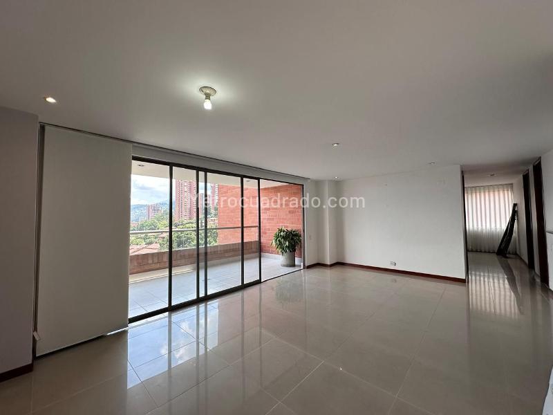 Apartamento en Arriendo, EL POBLADO, Medellín - Widok 2
