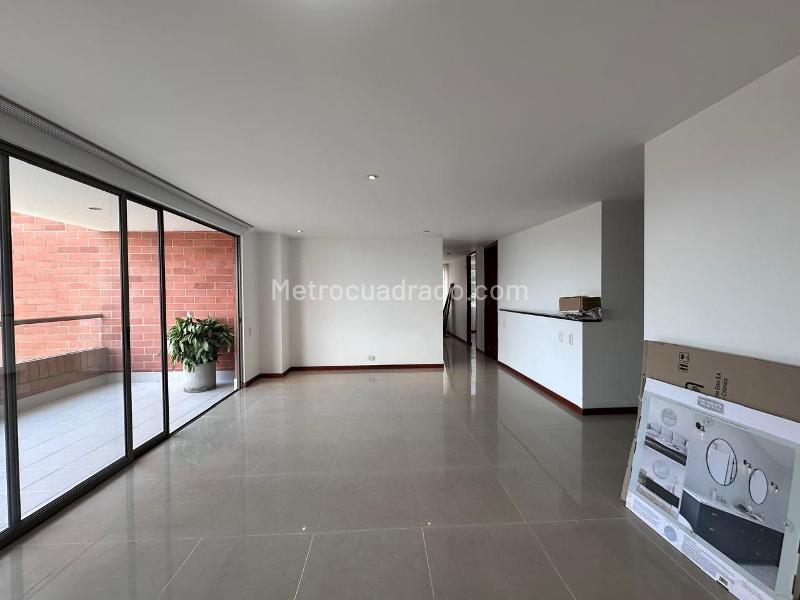 Apartamento en Arriendo, EL POBLADO, Medellín - Widok 4