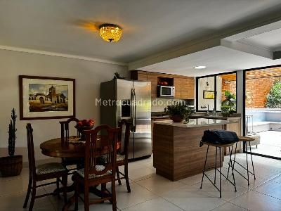 Casa de 3 alcobas en venta en Rionegro, Rionegro, 214 m² · foto 13 de 19