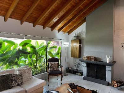 Casa de 3 alcobas en venta en Rionegro, Rionegro, 214 m² · foto 2 de 19