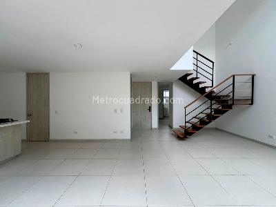 Casa de 3 alcobas en venta en Rionegro, Rionegro, 168 m² · foto 2 de 18