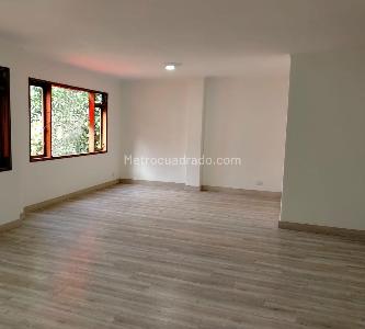 Apartamento en venta en El Poblado, Medellín · foto 2 de 19