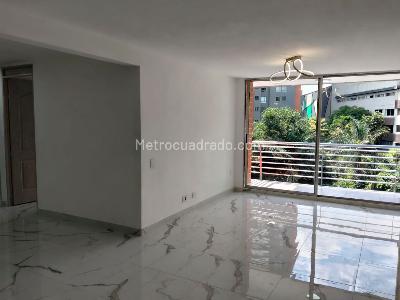 Apartamento de 3 alcobas en arriendo en Castropol, Medellín, 100 m² · foto 2 de 19