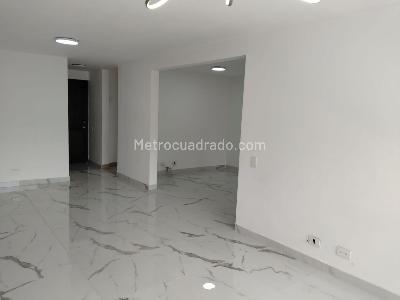 Apartamento de 3 alcobas en arriendo en Castropol, Medellín, 100 m² · foto 3 de 19