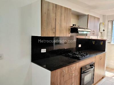 Apartamento de 3 alcobas en arriendo en Castropol, Medellín, 100 m² · foto 6 de 19