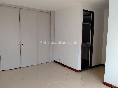 Apartamento de 3 alcobas en arriendo en Castropol, Medellín, 100 m² · foto 12 de 19