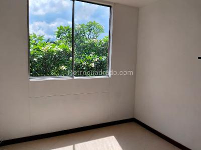 Apartamento de 3 alcobas en arriendo en Castropol, Medellín, 100 m² · foto 13 de 19
