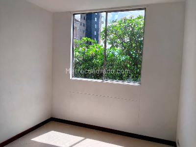 Apartamento de 3 alcobas en arriendo en Castropol, Medellín, 100 m² · foto 16 de 19