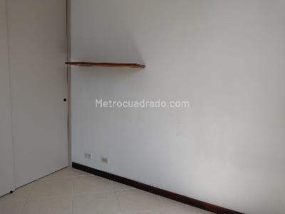 Apartamento de 3 alcobas en arriendo en Castropol, Medellín, 100 m² · foto 17 de 19
