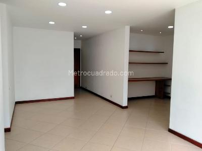 Apartamento de 3 alcobas en arriendo en Castropol, Medellín, 100 m² · foto 3 de 19
