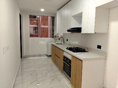 Apartamento de 3 alcobas en arriendo en Castropol, Medellín, 100 m² · foto 4 de 19