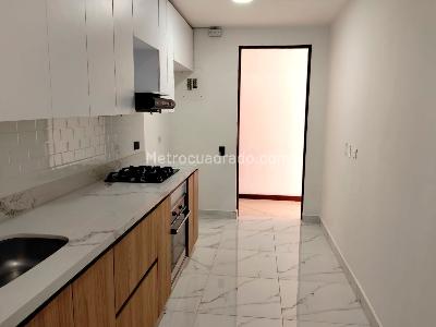 Apartamento de 3 alcobas en arriendo en Castropol, Medellín, 100 m² · foto 7 de 19