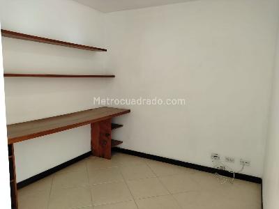 Apartamento de 3 alcobas en arriendo en Castropol, Medellín, 100 m² · foto 8 de 19
