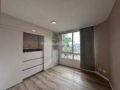 Apartamento de 2 alcobas en arriendo en Los Naranjos, Medellín, 61 m² · foto 10 de 17