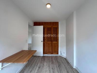 Apartamento de 2 alcobas en arriendo en Los Naranjos, Medellín, 61 m² · foto 14 de 17