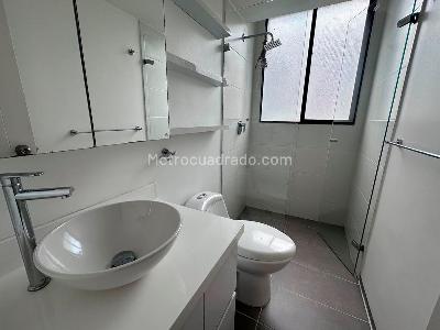 Apartamento de 2 alcobas en arriendo en Los Naranjos, Medellín, 61 m² · foto 16 de 17