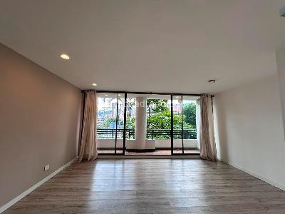Apartamento de 2 alcobas en arriendo en Los Naranjos, Medellín, 61 m² · foto 3 de 17