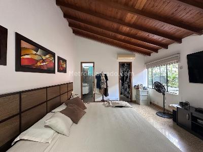 Casa de 5 alcobas en venta en El Poblado, Medellín, 250 m² · foto 10 de 20