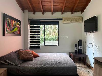 Casa de 5 alcobas en venta en El Poblado, Medellín, 250 m² · foto 14 de 20