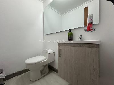 Casa de 5 alcobas en venta en El Poblado, Medellín, 250 m² · foto 17 de 20