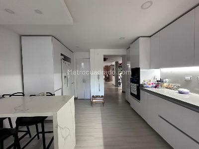 Casa de 5 alcobas en venta en El Poblado, Medellín, 250 m² · foto 7 de 20