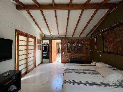 Casa de 3 alcobas en venta en Envigado, Envigado, 280 m² · foto 16 de 19
