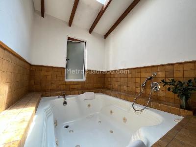 Casa de 3 alcobas en venta en Envigado, Envigado, 280 m² · foto 18 de 19